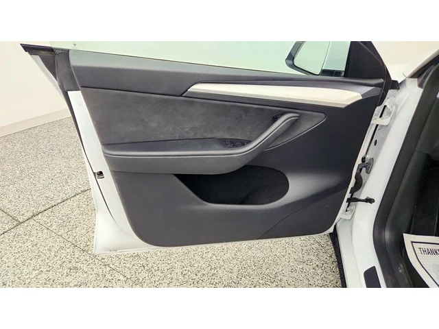 SEMINUEVOS TESLA Model Y a Estados en autogozo