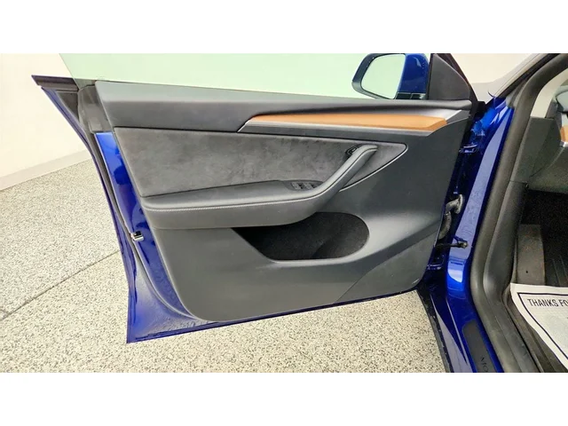 SEMINUEVOS TESLA Model Y a Estados en autogozo