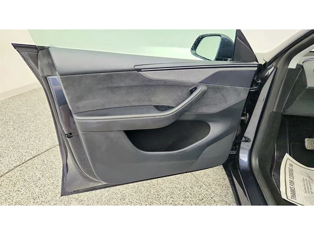 SEMINUEVOS TESLA Model Y a Estados en autogozo