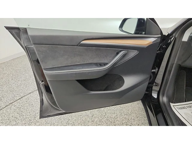 SEMINUEVOS TESLA Model Y a Estados en autogozo