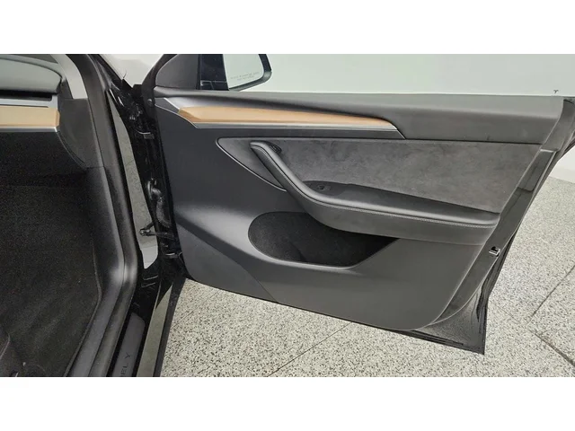SEMINUEVOS TESLA Model Y a Estados en autogozo