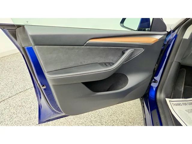 SEMINUEVOS TESLA Model Y a Estados en autogozo