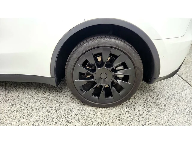 SEMINUEVOS TESLA Model Y a Estados en autogozo