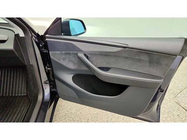 SEMINUEVOS TESLA Model Y a Estados en autogozo