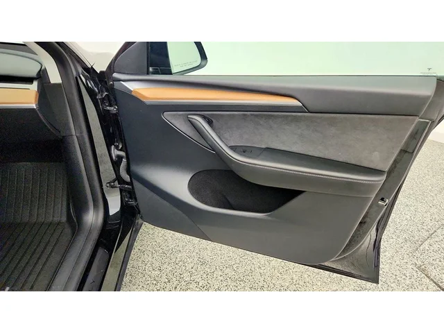 SEMINUEVOS TESLA Model Y a Estados en autogozo