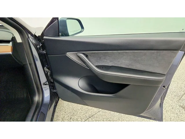SEMINUEVOS TESLA Model Y a Estados en autogozo