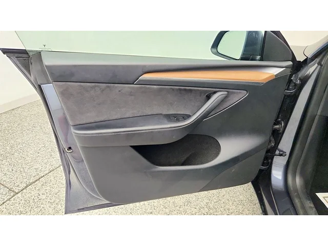 SEMINUEVOS TESLA Model Y a Estados en autogozo