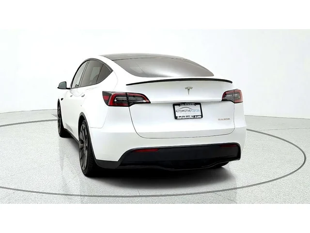 SEMINUEVOS TESLA Model Y a Estados en autogozo