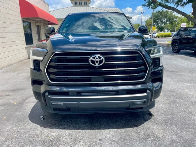 SEMINUEVOS TOYOTA SEQUOIA a Estados en autogozo