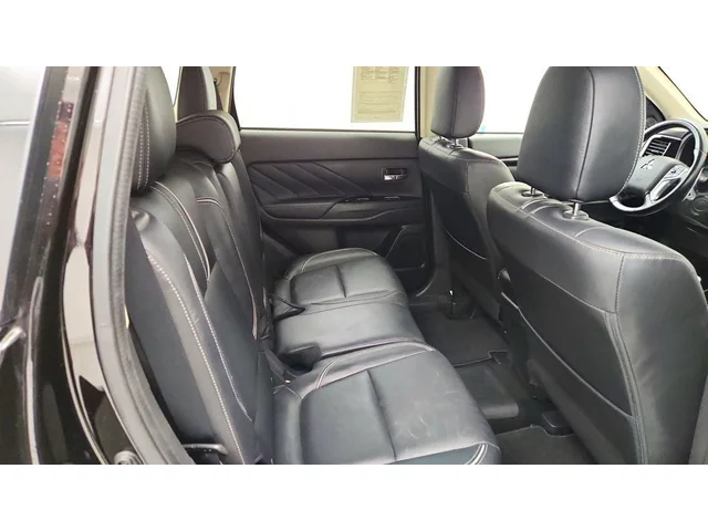 SEMINUEVOS MITSUBISHI Outlander PHEV a Estados en autogozo