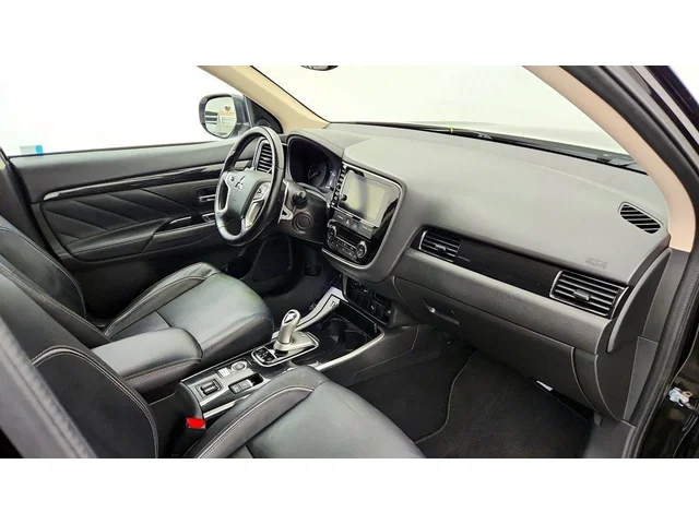 SEMINUEVOS MITSUBISHI Outlander PHEV a Estados en autogozo