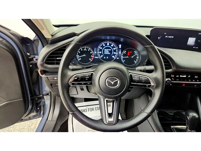 SEMINUEVOS MAZDA Mazda3 Sedan a Estados en autogozo