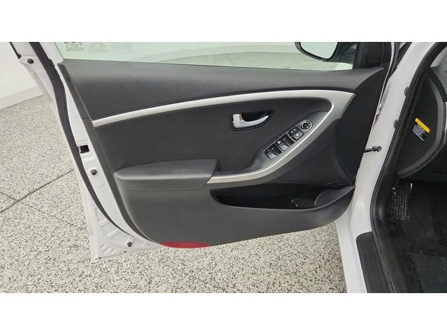 SEMINUEVOS HYUNDAI Elantra GT a Estados en autogozo