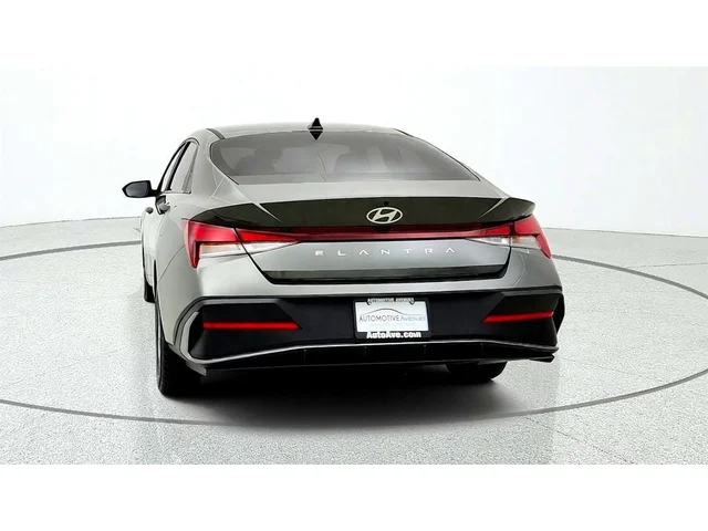 SEMINUEVOS HYUNDAI Elantra a Estados en autogozo