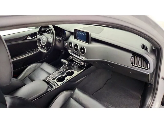 SEMINUEVOS KIA Stinger a Estados en autogozo