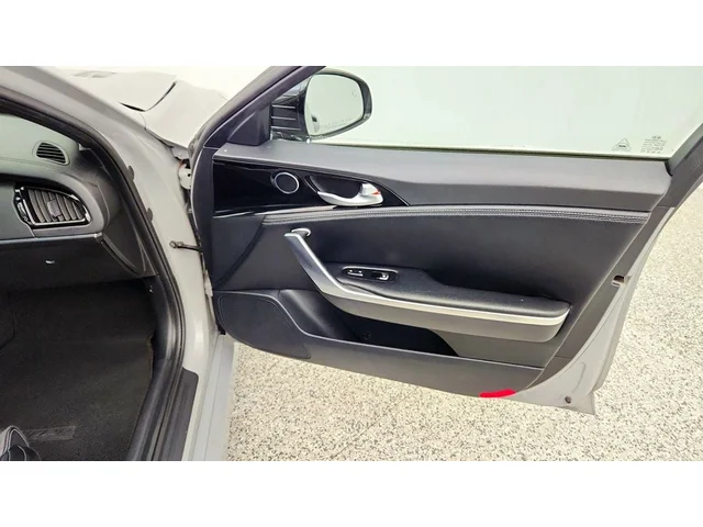 SEMINUEVOS KIA Stinger a Estados en autogozo