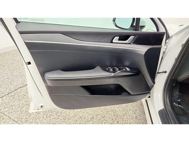 SEMINUEVOS KIA K5 a Estados en autogozo