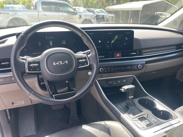 SEMINUEVOS KIA CARNIVAL a Estados en autogozo