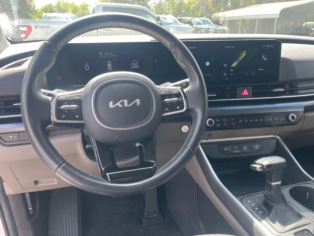 SEMINUEVOS KIA CARNIVAL a Estados en autogozo