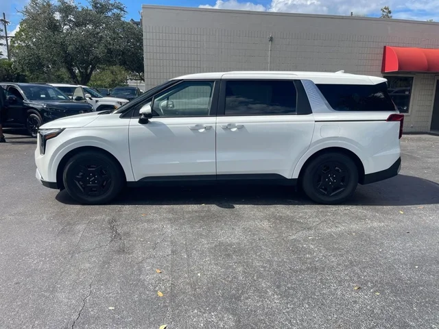 SEMINUEVOS KIA CARNIVAL a Estados en autogozo