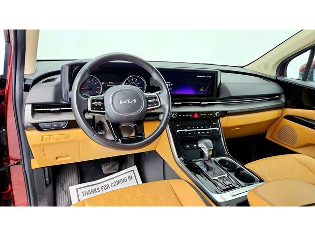 SEMINUEVOS KIA Carnival a Estados en autogozo