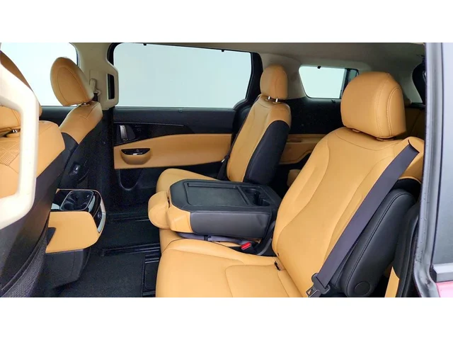 SEMINUEVOS KIA Carnival a Estados en autogozo