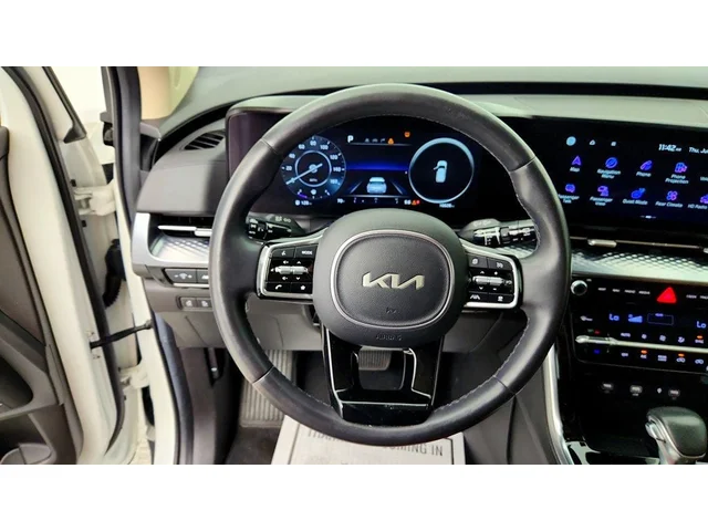 SEMINUEVOS KIA Carnival a Estados en autogozo