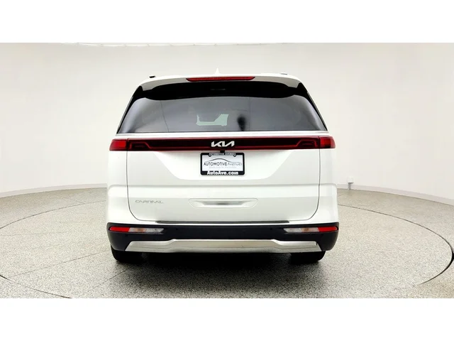 SEMINUEVOS KIA Carnival a Estados en autogozo