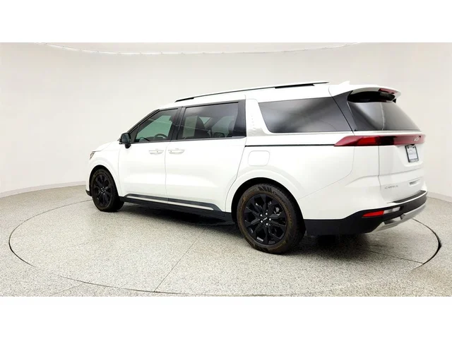 SEMINUEVOS KIA Carnival a Estados en autogozo