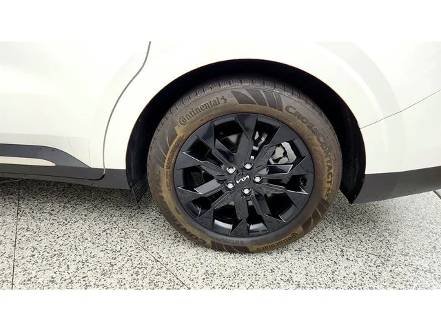 SEMINUEVOS KIA Carnival a Estados en autogozo