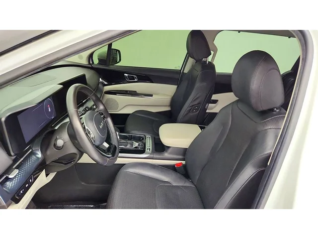 SEMINUEVOS KIA Carnival a Estados en autogozo