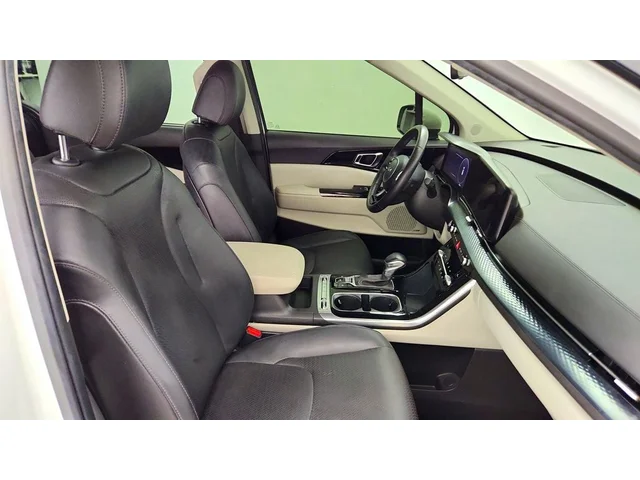 SEMINUEVOS KIA Carnival a Estados en autogozo