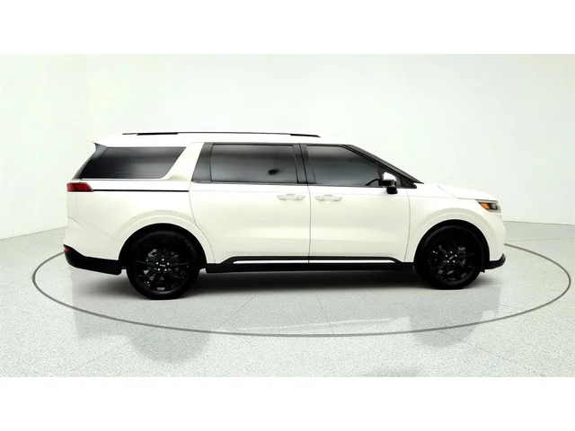 SEMINUEVOS KIA Carnival a Estados en autogozo