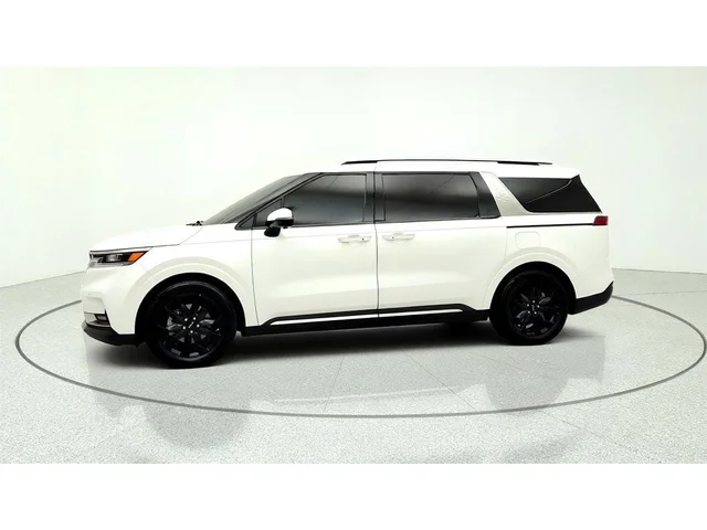 SEMINUEVOS KIA Carnival a Estados en autogozo