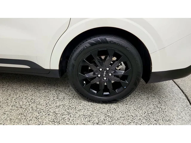 SEMINUEVOS KIA Carnival a Estados en autogozo