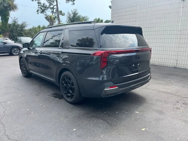 SEMINUEVOS KIA CARNIVAL a Estados en autogozo