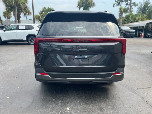 SEMINUEVOS KIA CARNIVAL a Estados en autogozo