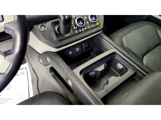 SEMINUEVOS LAND ROVER Defender a Estados en autogozo