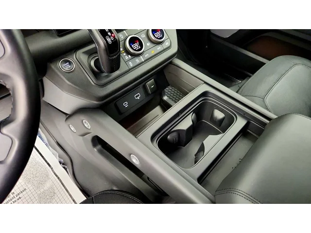 SEMINUEVOS LAND ROVER Defender a Estados en autogozo