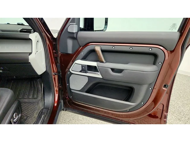 SEMINUEVOS LAND ROVER Defender a Estados en autogozo