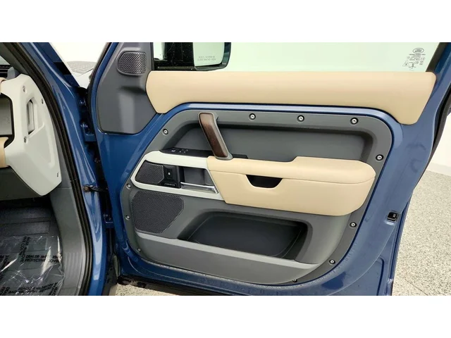 SEMINUEVOS LAND ROVER Defender a Estados en autogozo