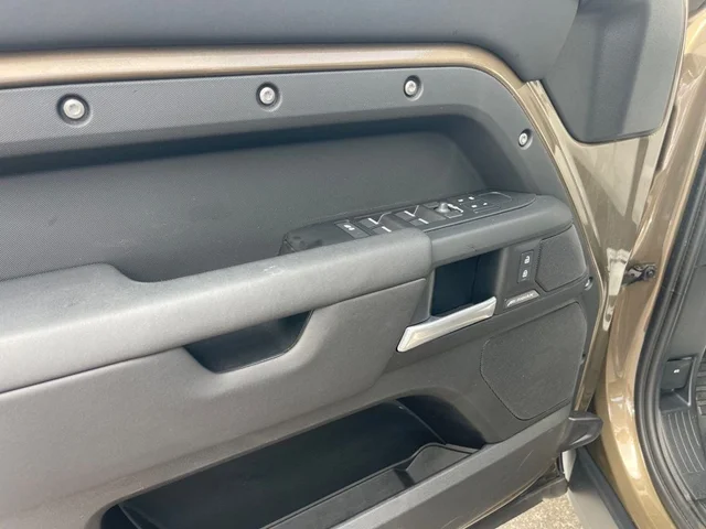 SEMINUEVOS LAND ROVER DEFENDER a Estados en autogozo