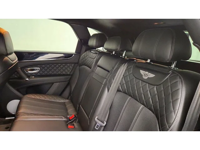SEMINUEVOS BENTLEY Bentayga a Estados en autogozo