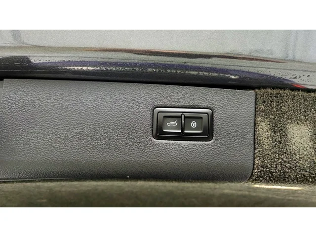SEMINUEVOS BENTLEY Bentayga a Estados en autogozo