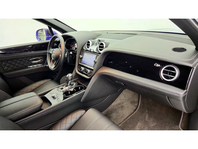 SEMINUEVOS BENTLEY Bentayga a Estados en autogozo