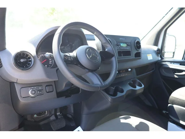 SEMINUEVOS MERCEDES-BENZ Sprinter Cargo Van a Estados en autogozo