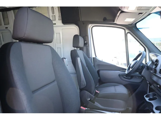 SEMINUEVOS MERCEDES-BENZ Sprinter Cargo Van a Estados en autogozo