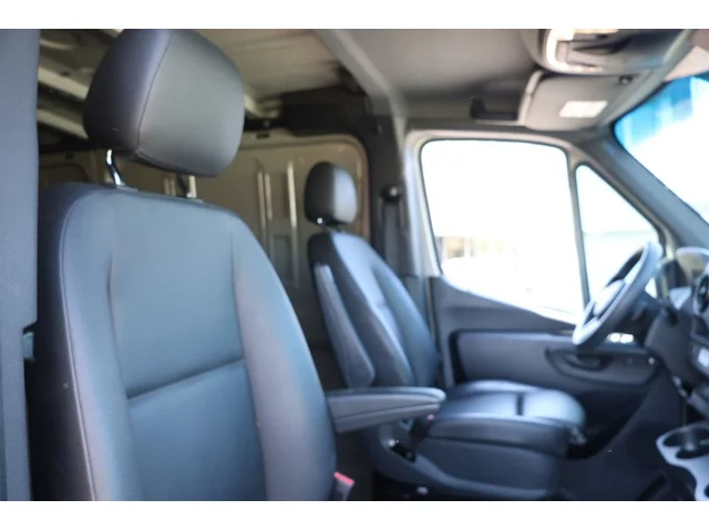 SEMINUEVOS MERCEDES-BENZ Sprinter Cargo Van a Estados en autogozo