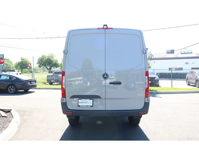 SEMINUEVOS MERCEDES-BENZ Sprinter Cargo Van a Estados en autogozo