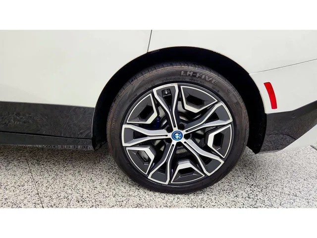 SEMINUEVOS BMW iX a Estados en autogozo